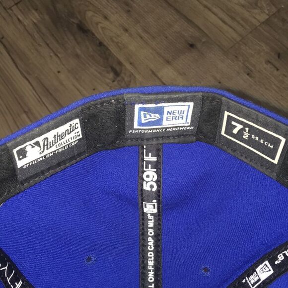 Toronto Blue Jays MLB USA Authentic baseball Cap New Era fitted MLB logo 7 1/2 - Picture 4 of 4